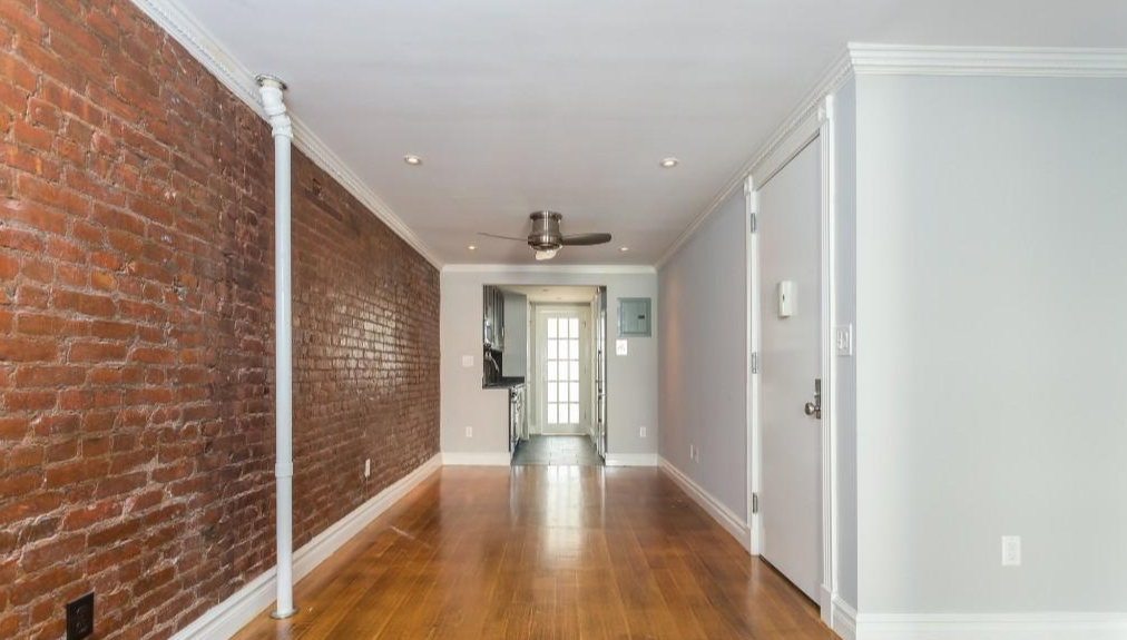 118 East 7th Street - Photo 2