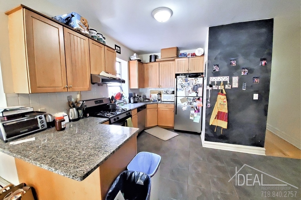 359 40th street - Photo 1