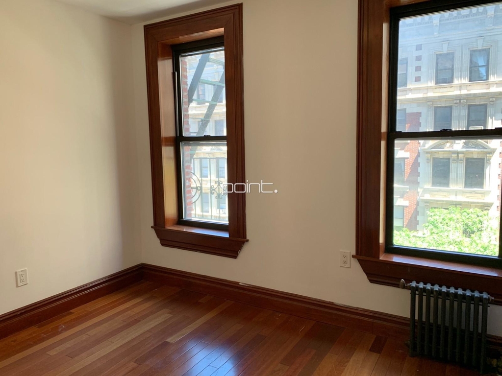 1392 Madison Ave - Photo 0