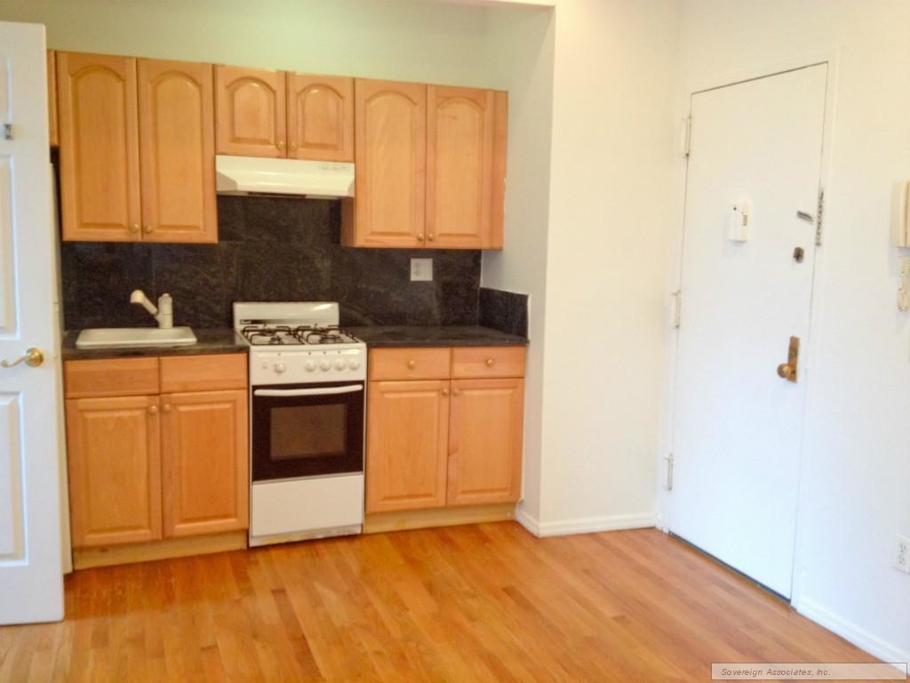 82 West 105th Street - Photo 1