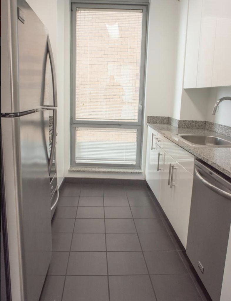 448 West 37th St - Photo 5