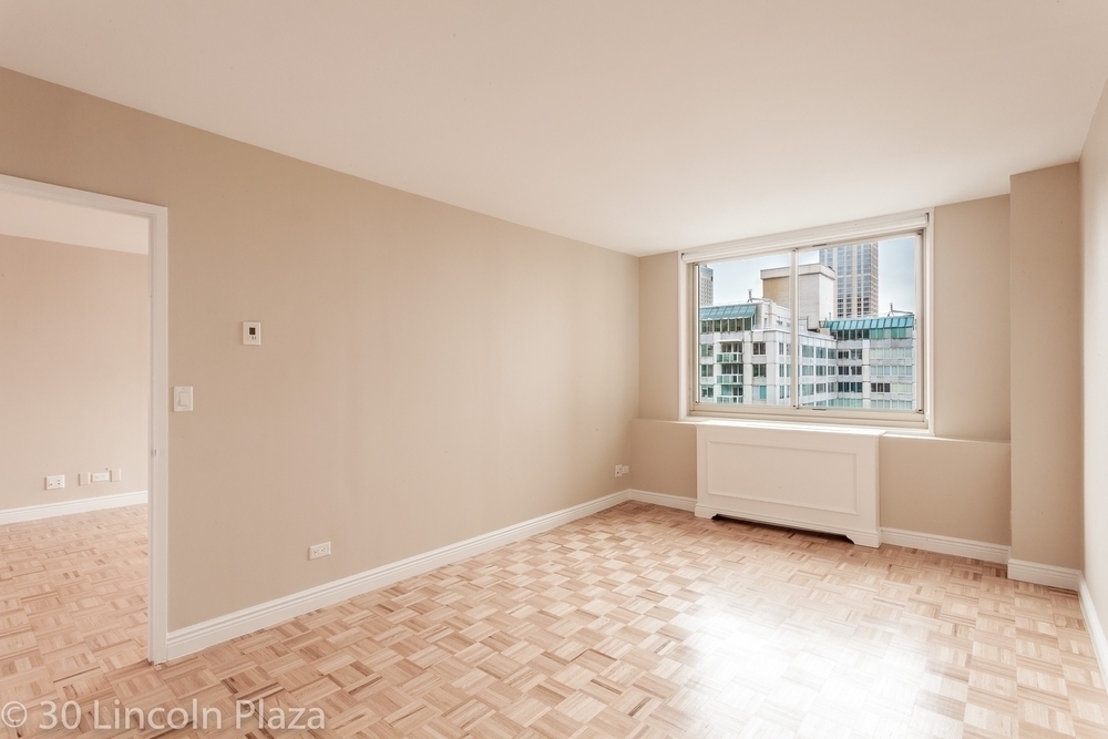 30 West 63 St - Photo 3