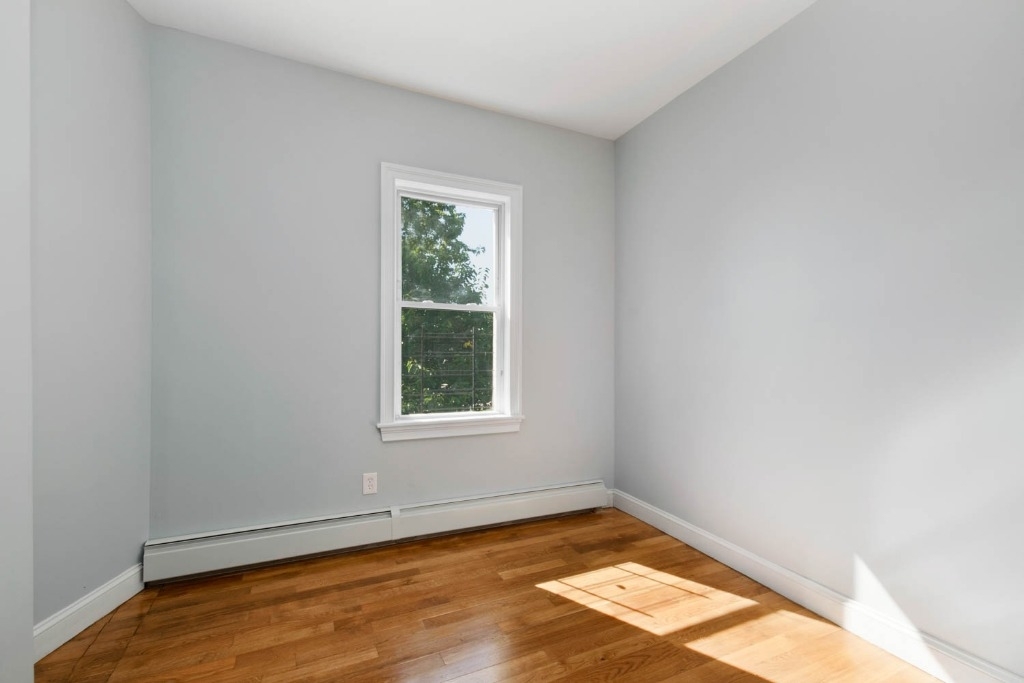 1108 Madison St #1 - Photo 5