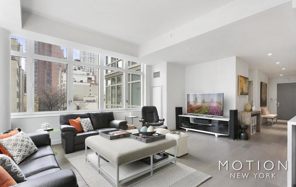 305 East 51st Street - Photo 0