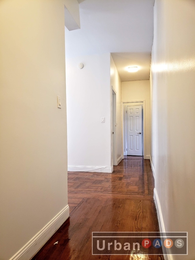 2516 Bedford Ave - Photo 10