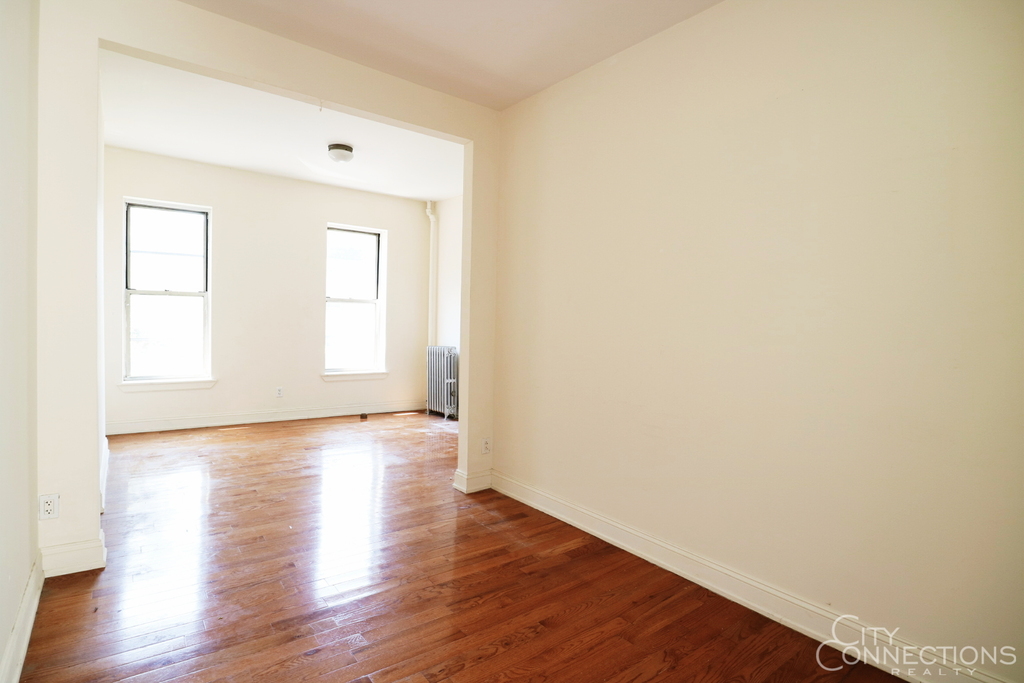 449 16th Street - Photo 1