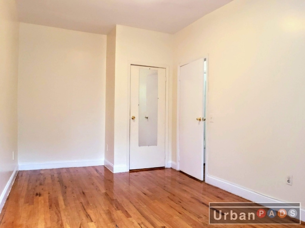 2516 Bedford Ave - Photo 4