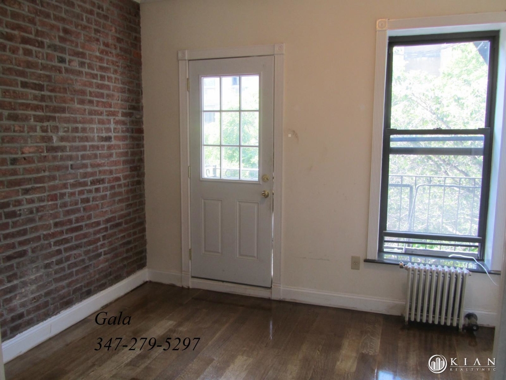 E 8th St. - Photo 2