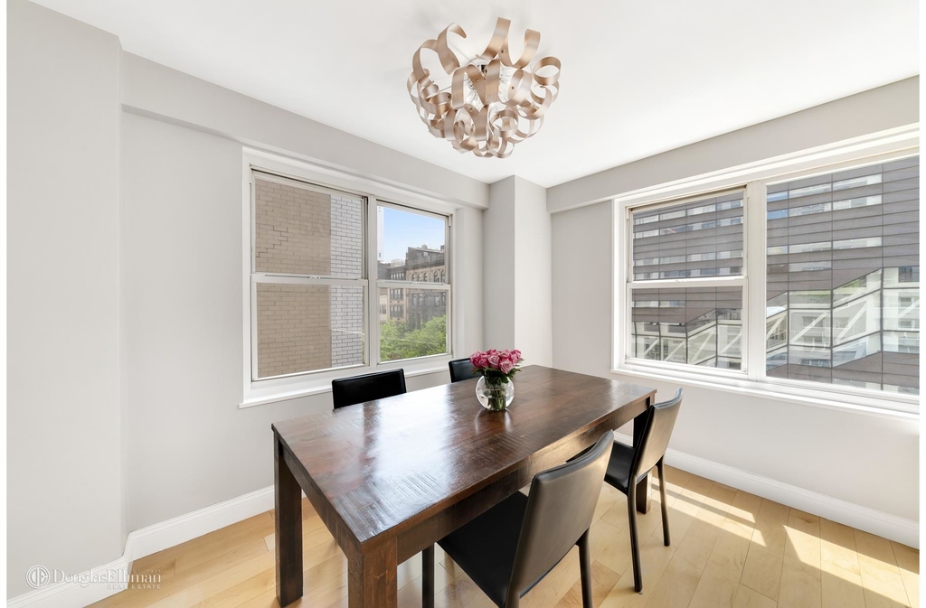 69 Fifth Avenue - Photo 1