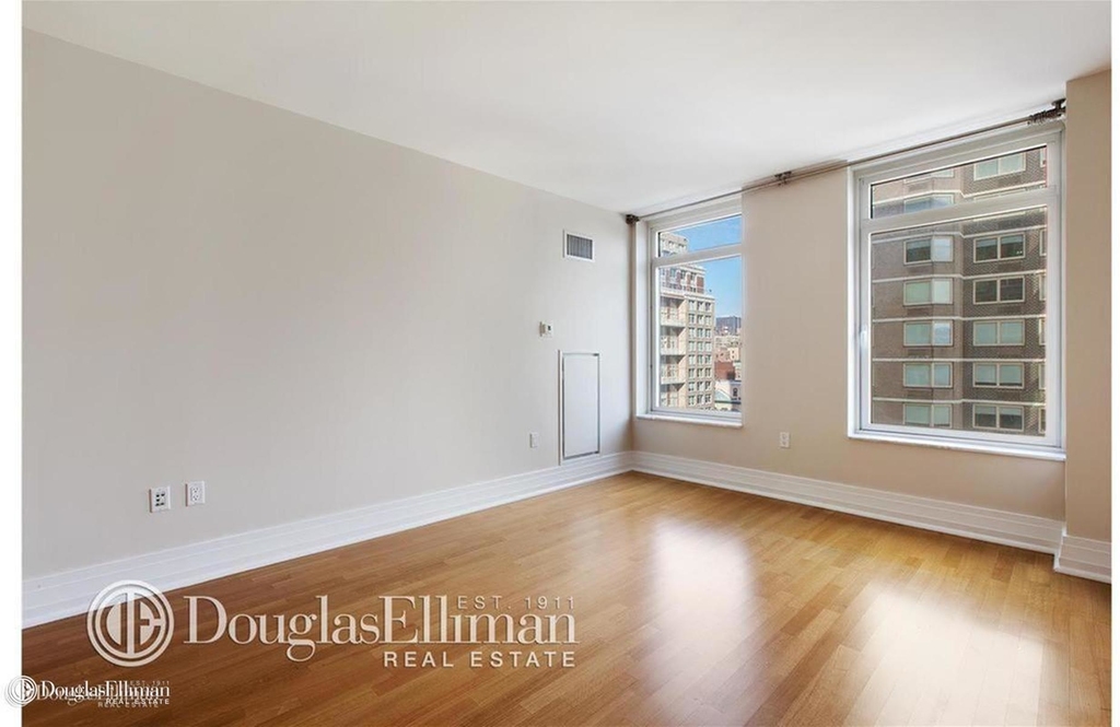 205 East 85th St - Photo 4