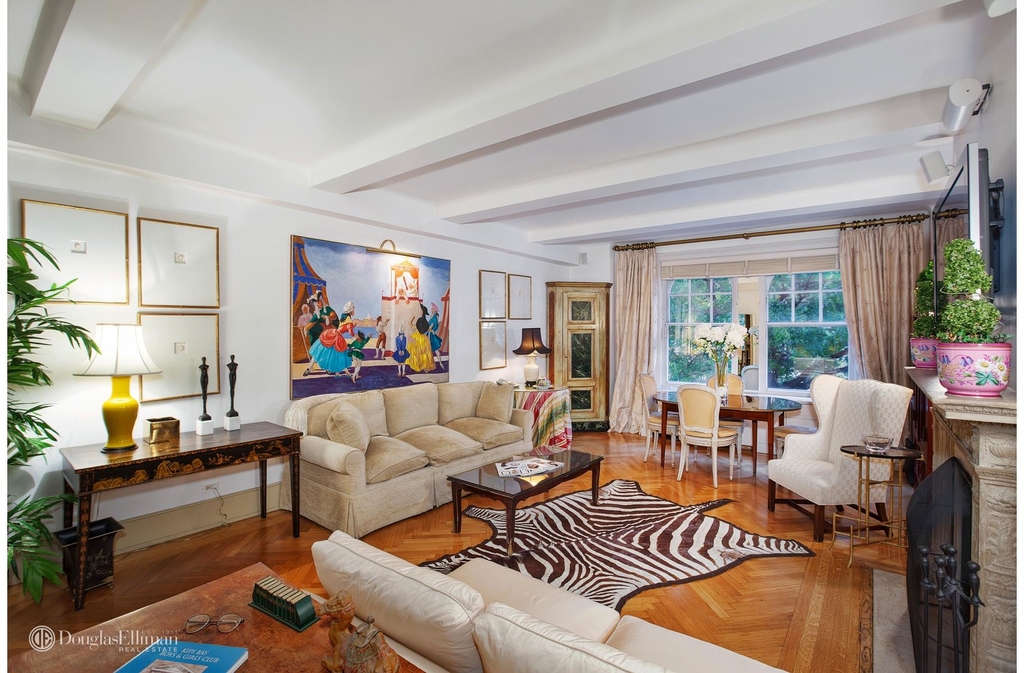 575 Park Avenue - Photo 2