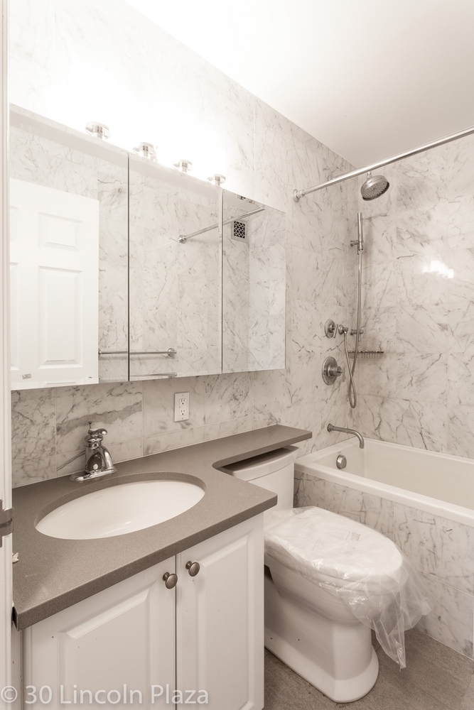 30 West 63rd Street - Photo 3