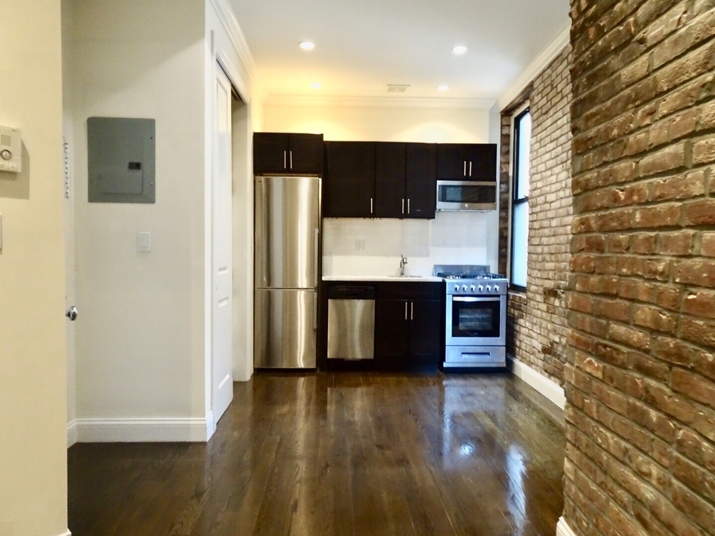 321 East 74th Street - Photo 3