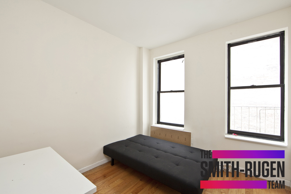 932 Amsterdam Ave - Photo 2