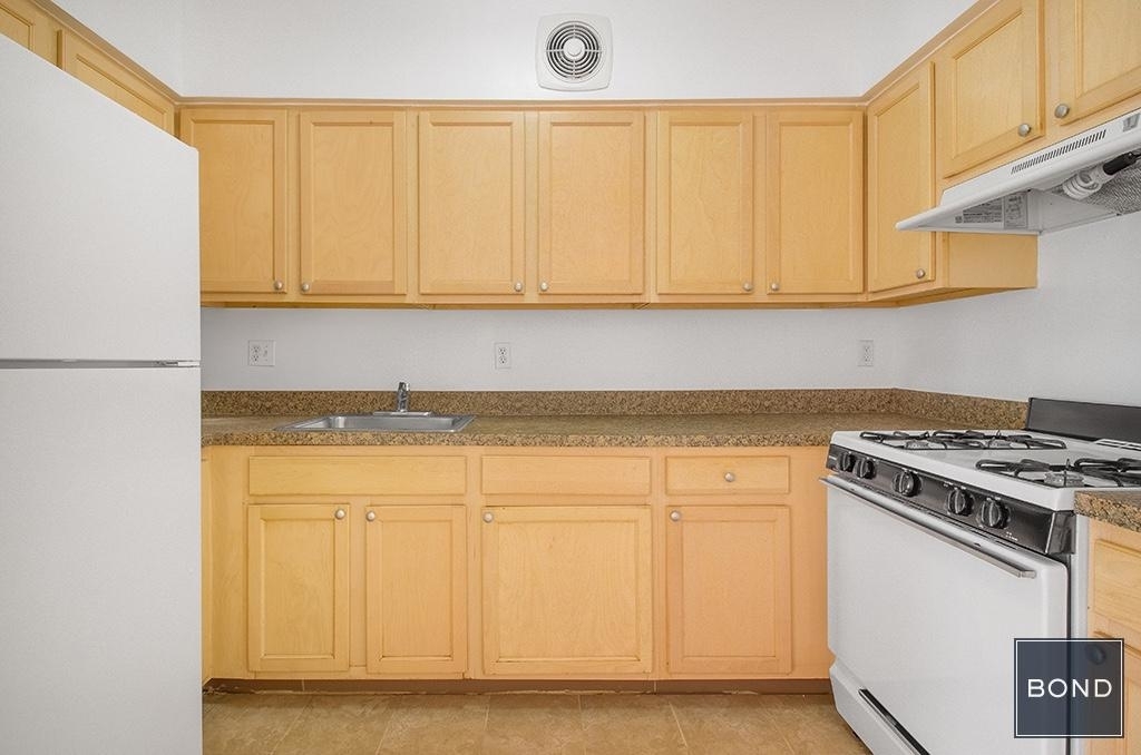 113 West 117th Street - Photo 3