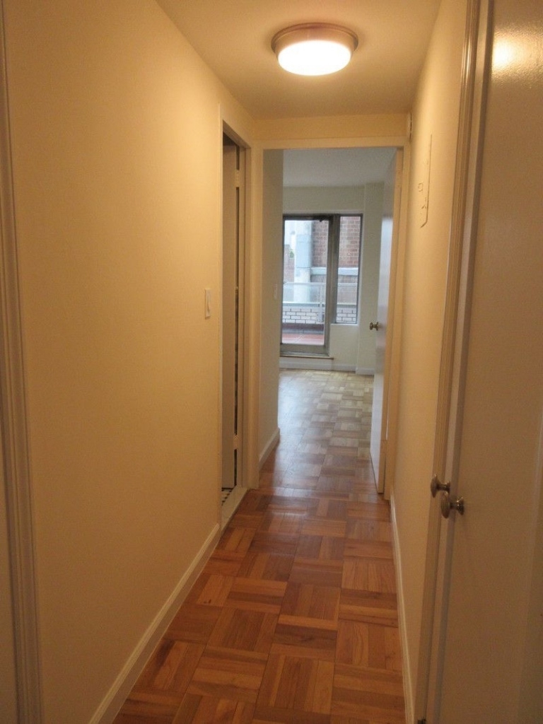 355 east 72nd street - Photo 6