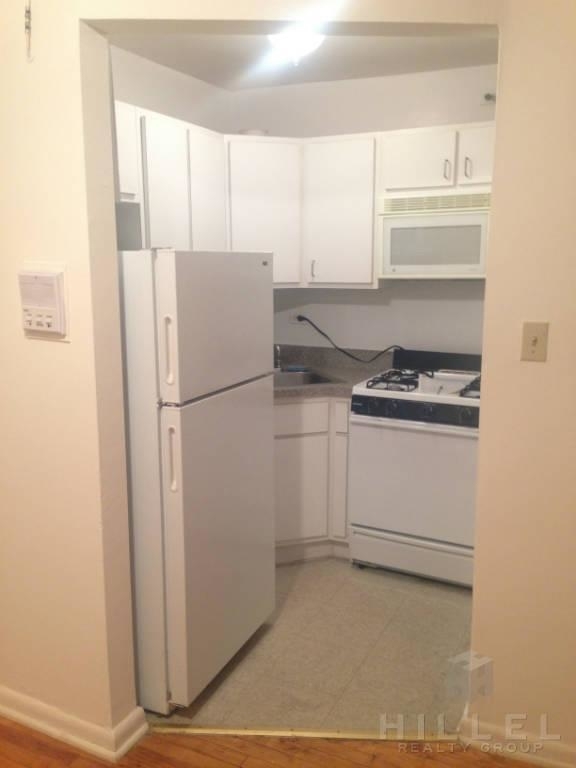 83-09 Brevoort St. - Photo 1