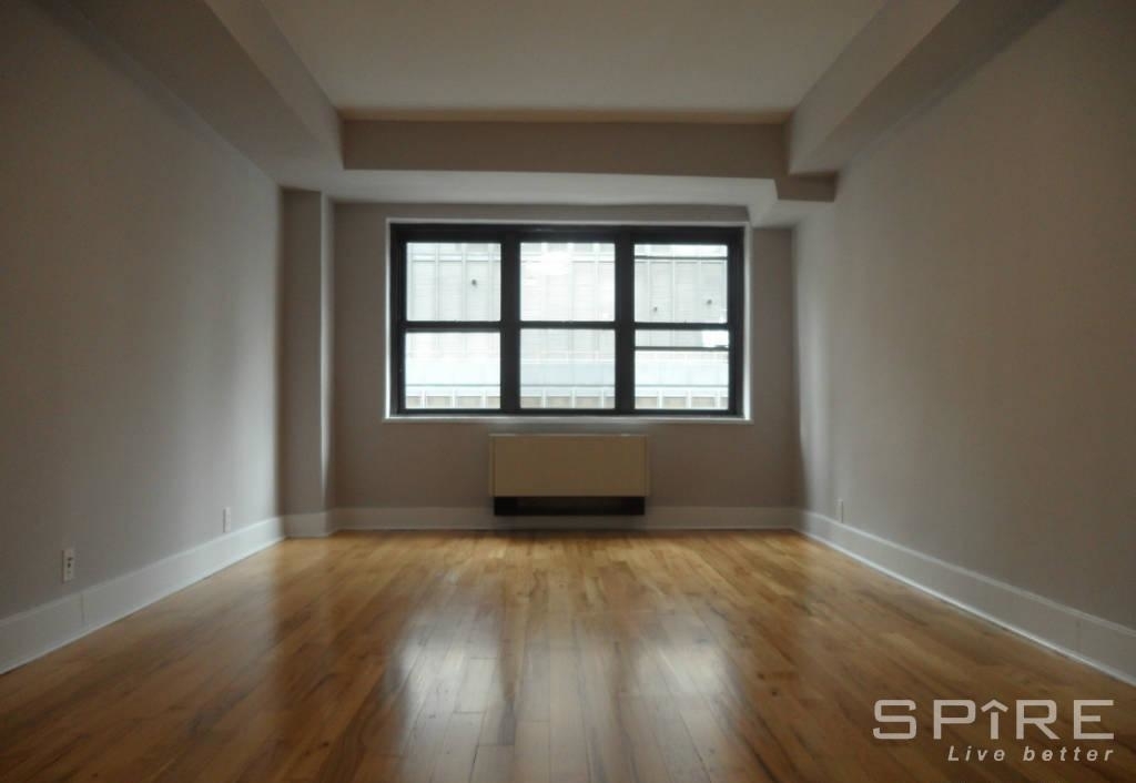 East 47th Street - Photo 3