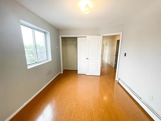67-29 Exeter Street - Photo 4