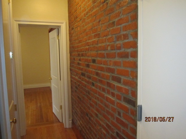 1647 Union St - Photo 2