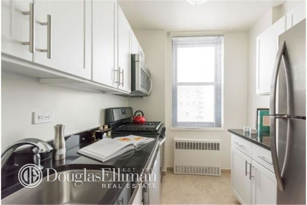 East 83rd St - Photo 1