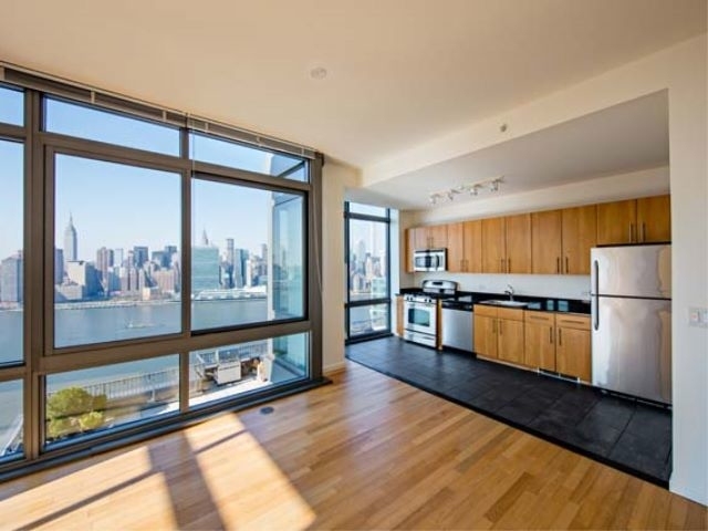 50th Avenue, Long Island City, NY, 11101 - Photo 1