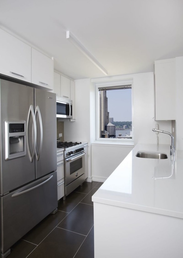 250 West 93rd - Photo 1