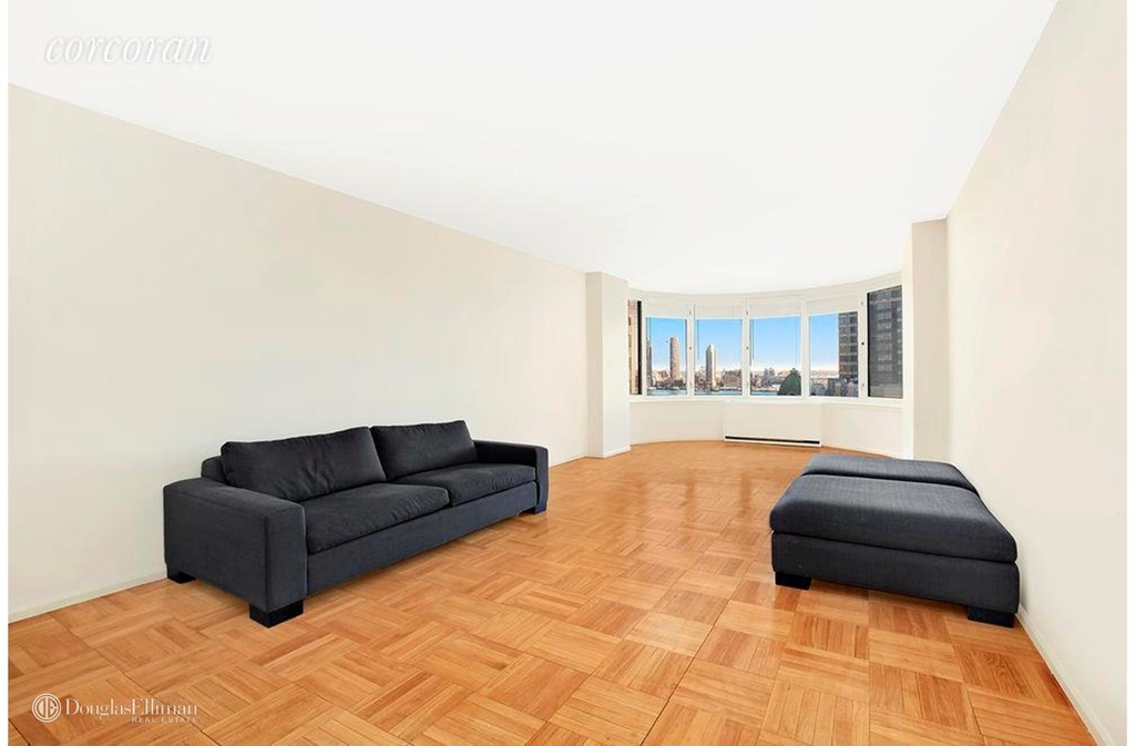 330 East 38th St - Photo 1