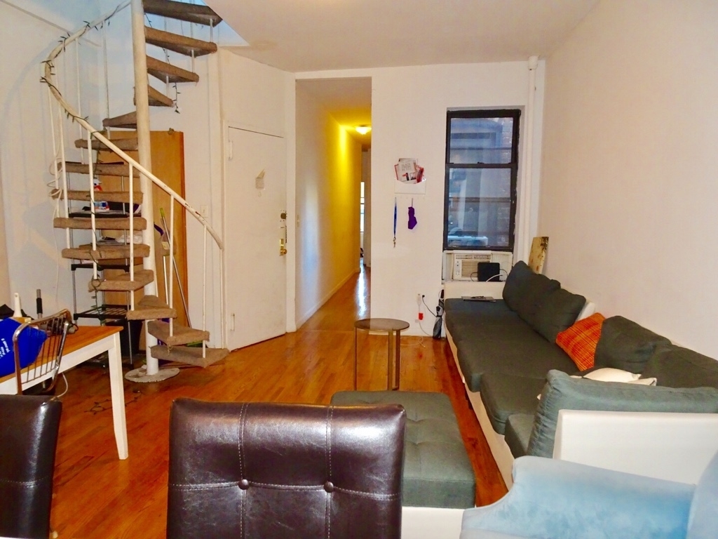 327 e 90th - Photo 11