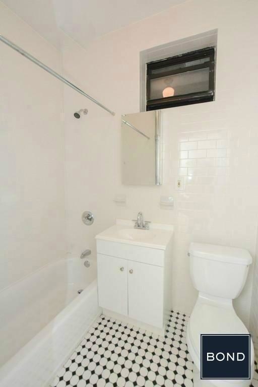 228 East 36th Street - Photo 4