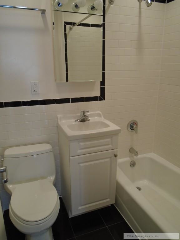 946 Columbus Avenue, Apt. 2-C Cross Streets	 - Photo 2