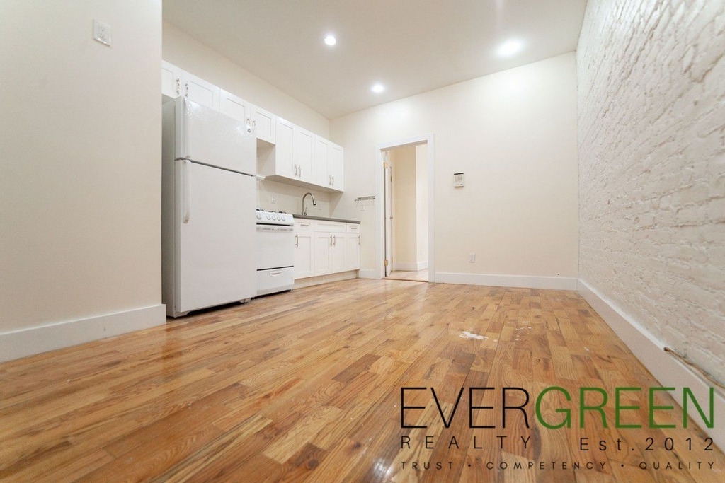 462 Lexington Avenue - Photo 1