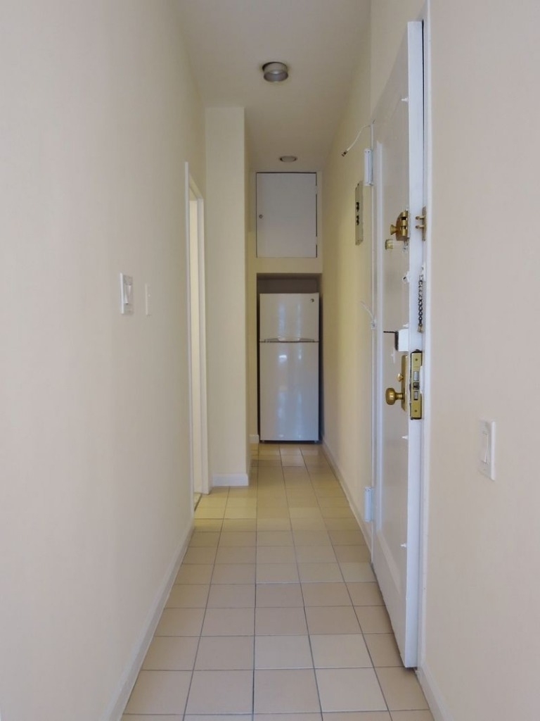 349 East 78 - Photo 2