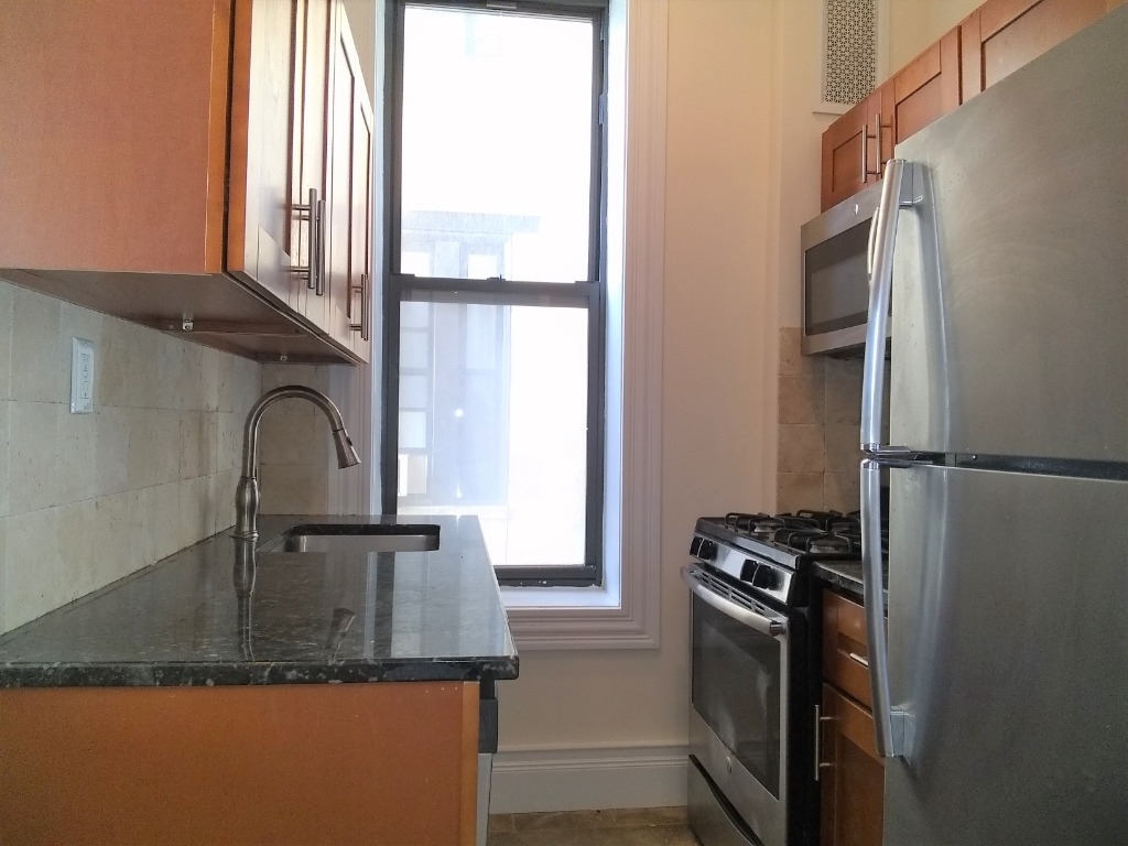 Hamilton Terrace & 141st Street  - Photo 5