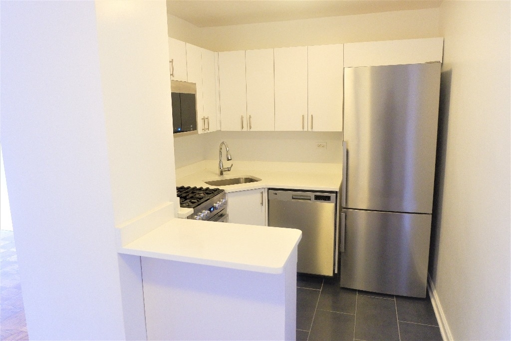 145 East 16th Street New York, Ny 10003 - Photo 11