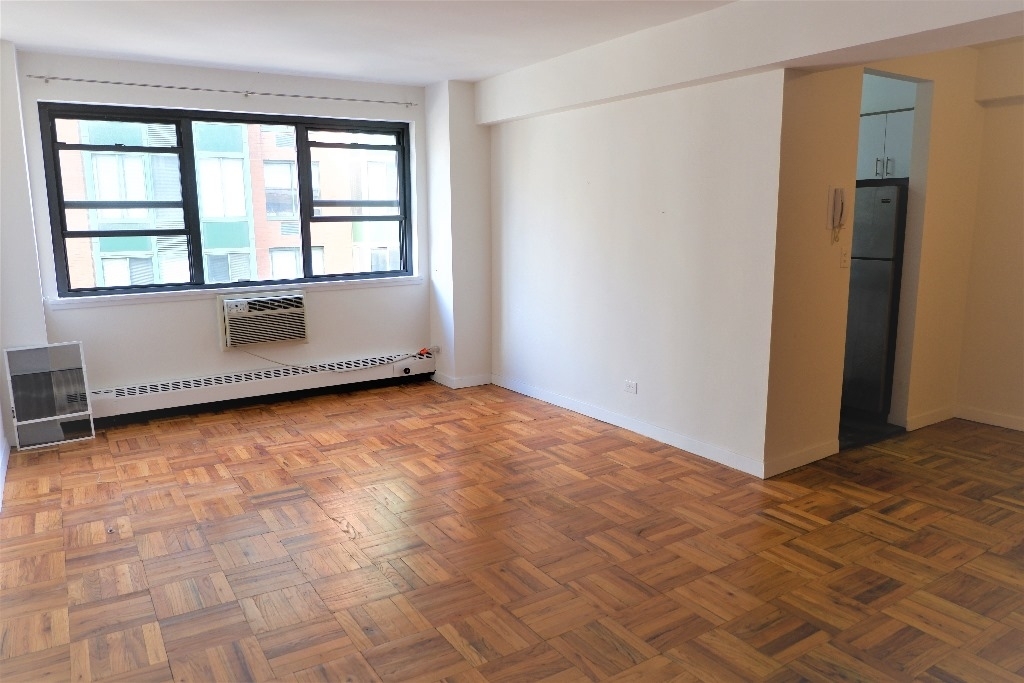 219 East 69th Street - Photo 2