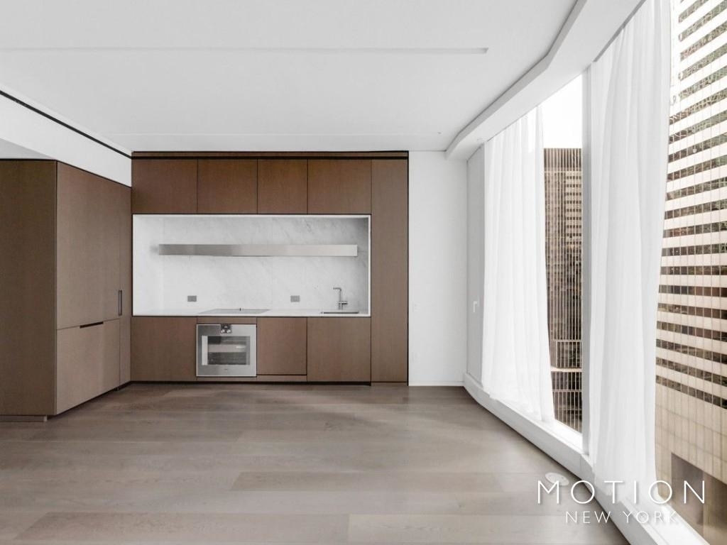 222 East 44th Street - Photo 2