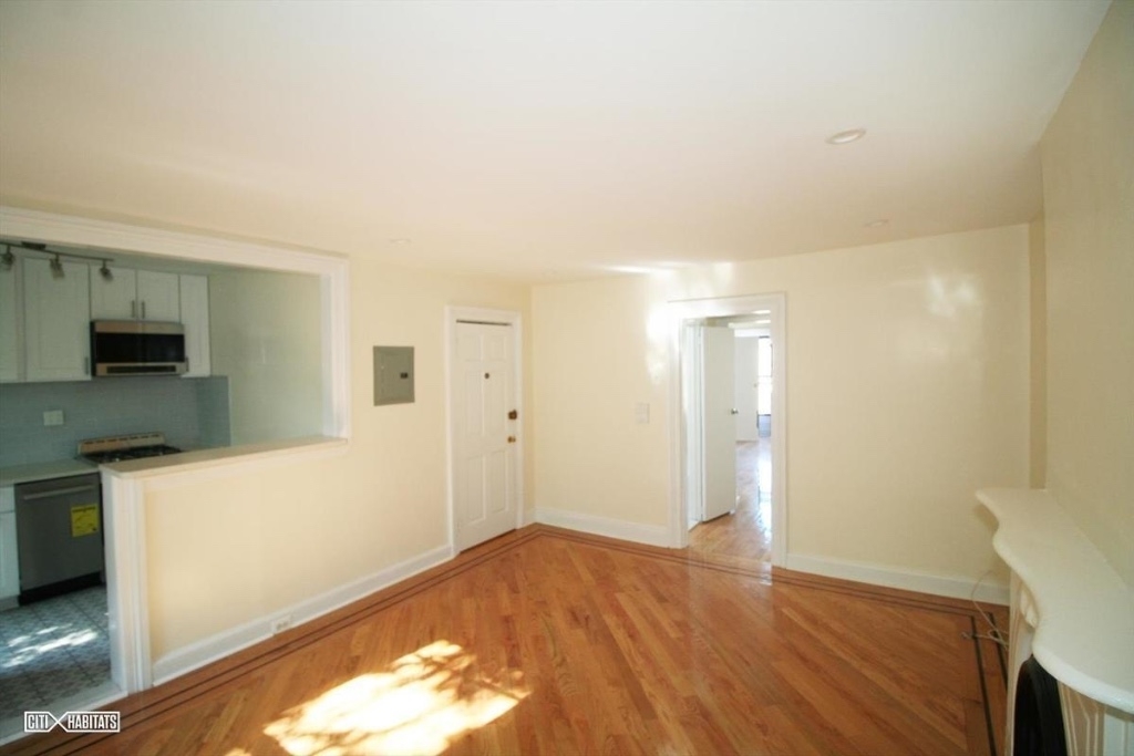 972 bedford ave  - Photo 1