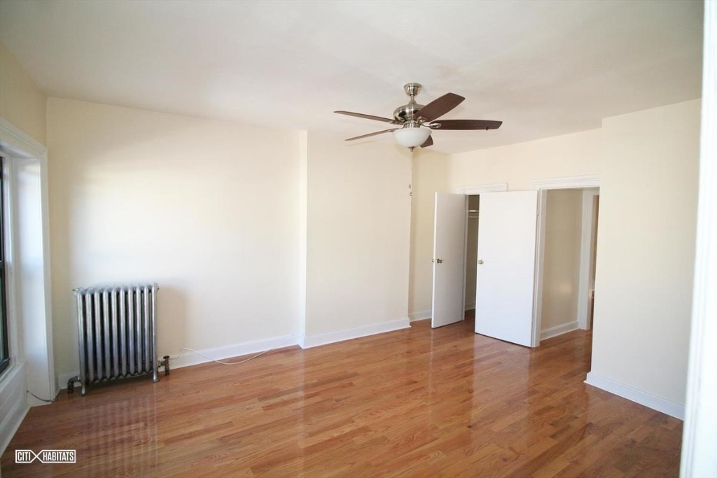 972 bedford ave  - Photo 2