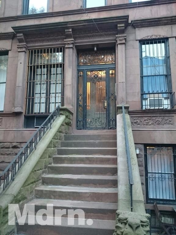 West 87th Street - Photo 2