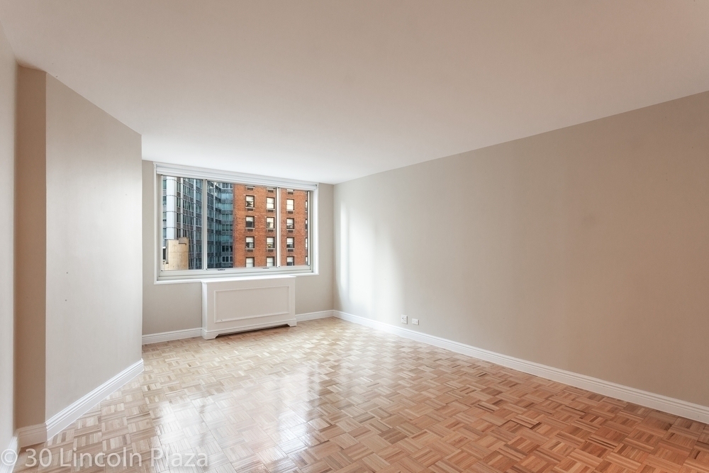 30 West 63rd St - Photo 4