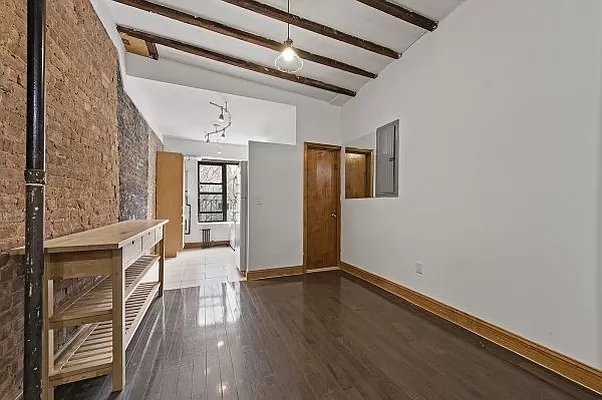 2312 1st Avenue - Photo 3