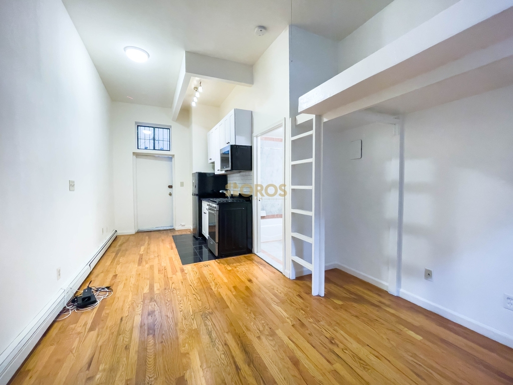 283 East 7th Street - Photo 7