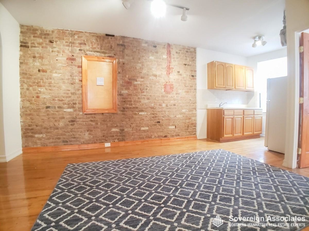 86 Haven Avenue - Photo 1