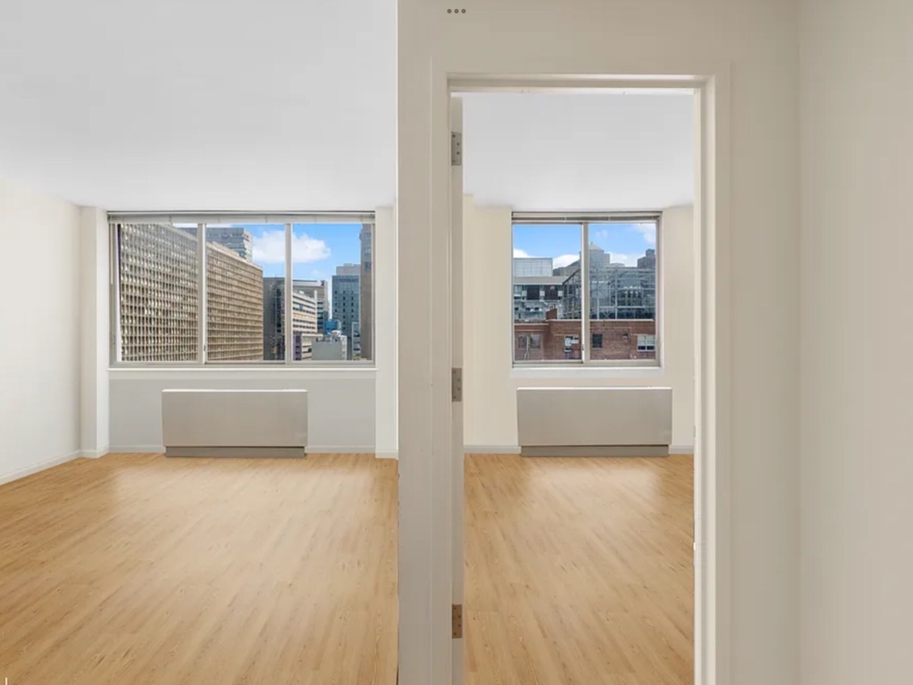407 Park Avenue South - Photo 1
