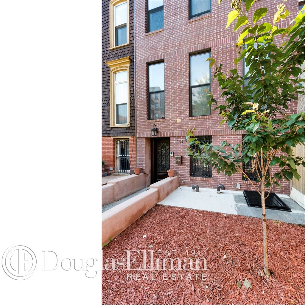 748 Lafayette Avenue - Photo 5