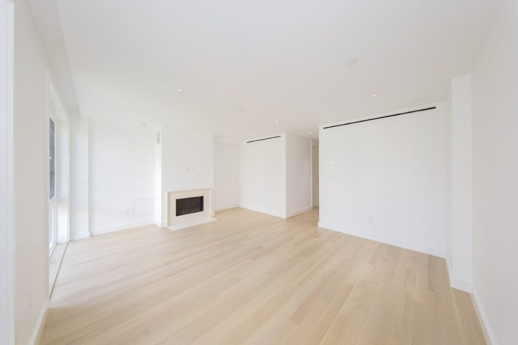 327 East 9th - Photo 7