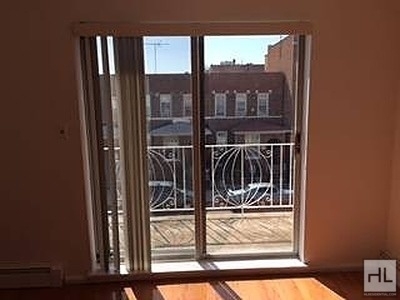 West 7 Street - Photo 2