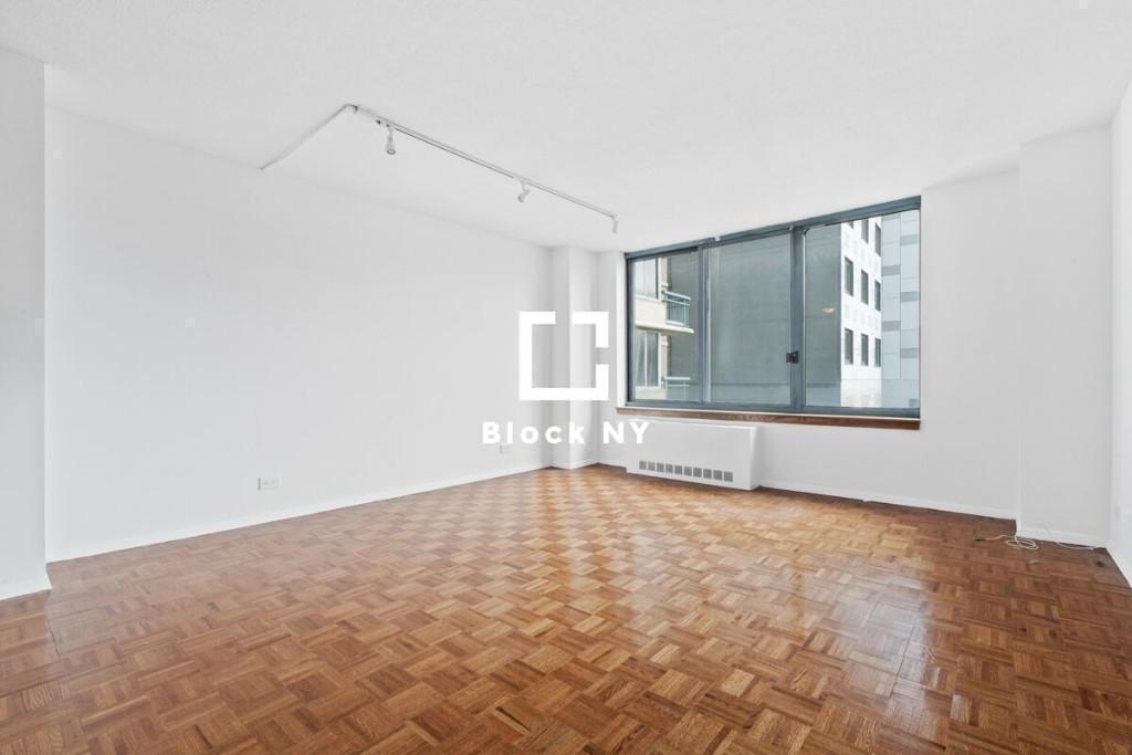 430 East 52nd Street - Photo 0