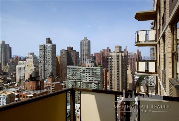 East 83rd Street - Photo 2